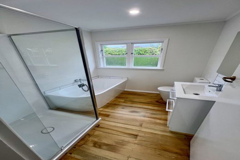 Photo of property in 71 Kohekohe Road, Waikanae, 5036