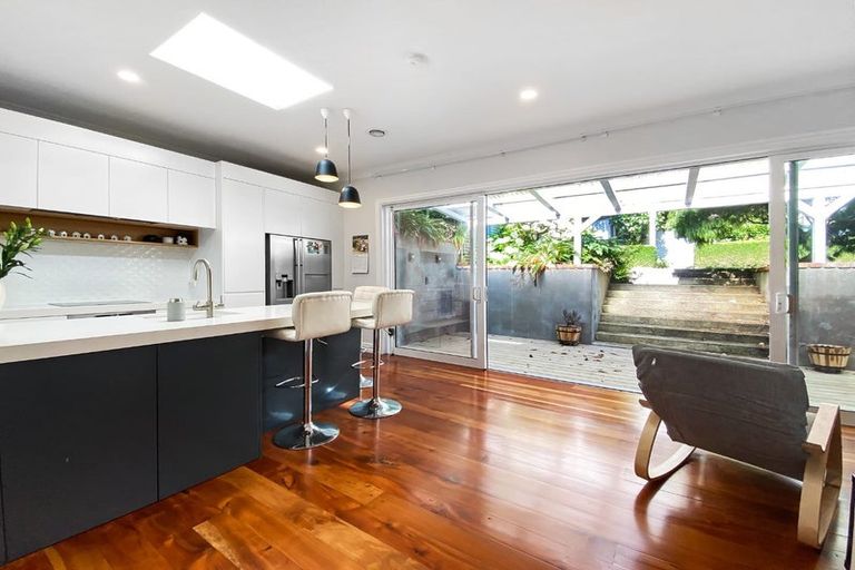 Photo of property in 55 Mckinley Crescent, Brooklyn, Wellington, 6021