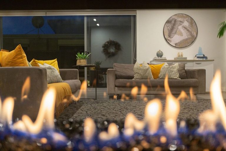 Photo of property in 261 Lakes Boulevard, Pyes Pa, Tauranga, 3112