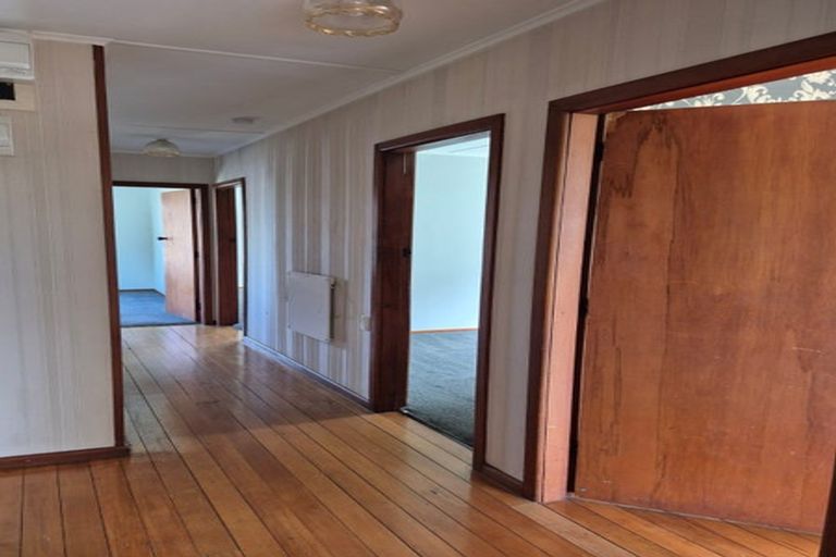 Photo of property in 10 Heather Place, Mairehau, Christchurch, 8052