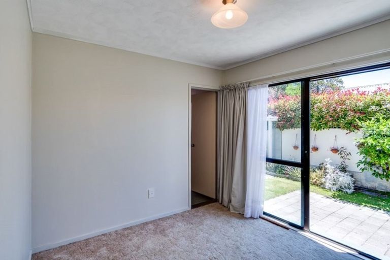 Photo of property in 415a Gloucester Street, Taradale, Napier, 4112