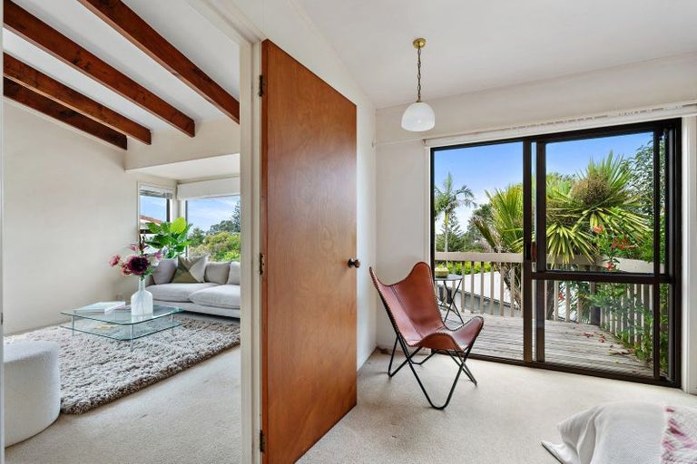 Photo of property in 3/3 Peter Terrace, Castor Bay, Auckland, 0620