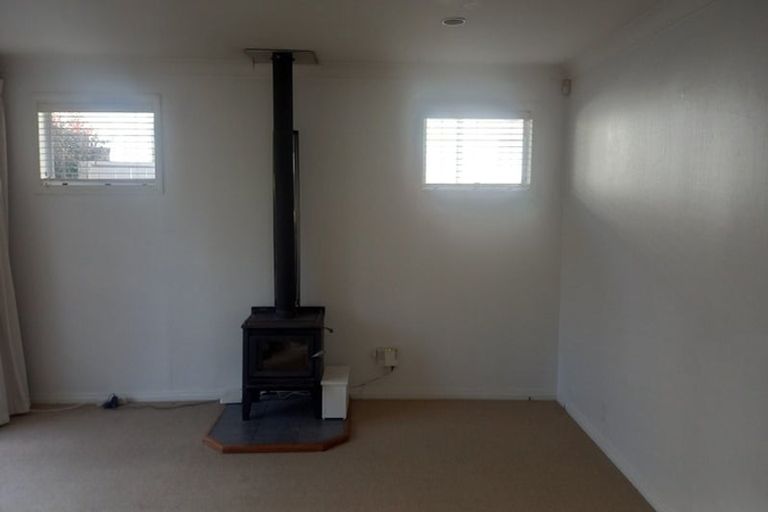 Photo of property in 79 Clovelly Road, Bucklands Beach, Auckland, 2012
