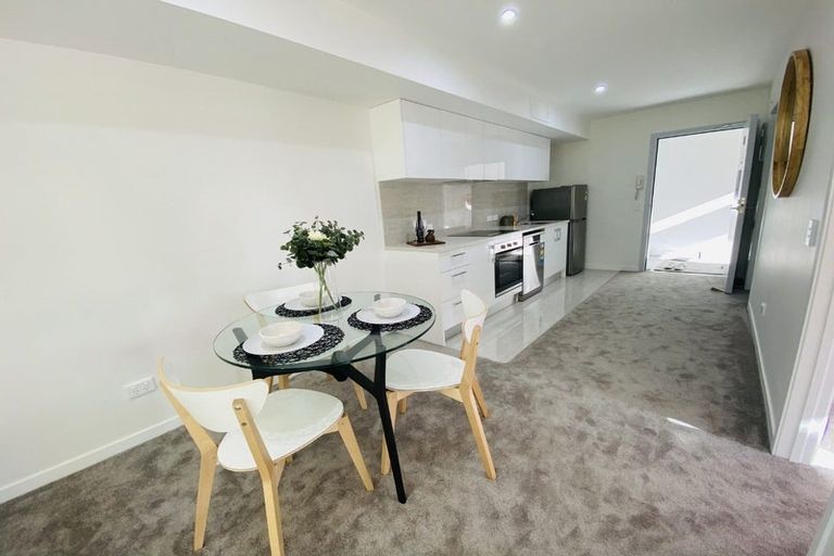 Photo of property in 206/8 Gray Avenue, Mangere East, Auckland, 2024