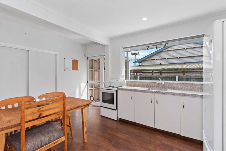 Photo of property in 108 Springs Road, Hornby, Christchurch, 8042