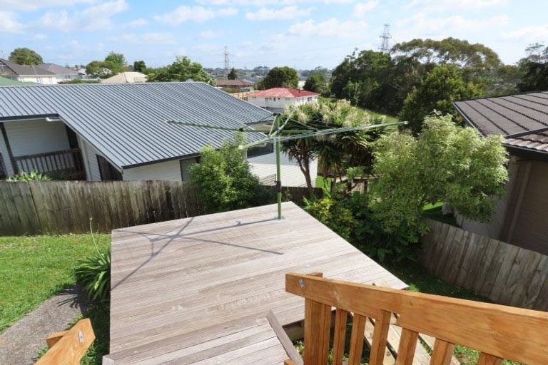 Photo of property in 6 Longview Rise, Massey, Auckland, 0614