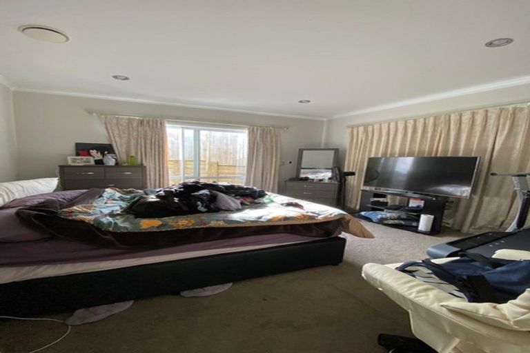 Photo of property in 22 Carlos Drive, Flat Bush, Auckland, 2016