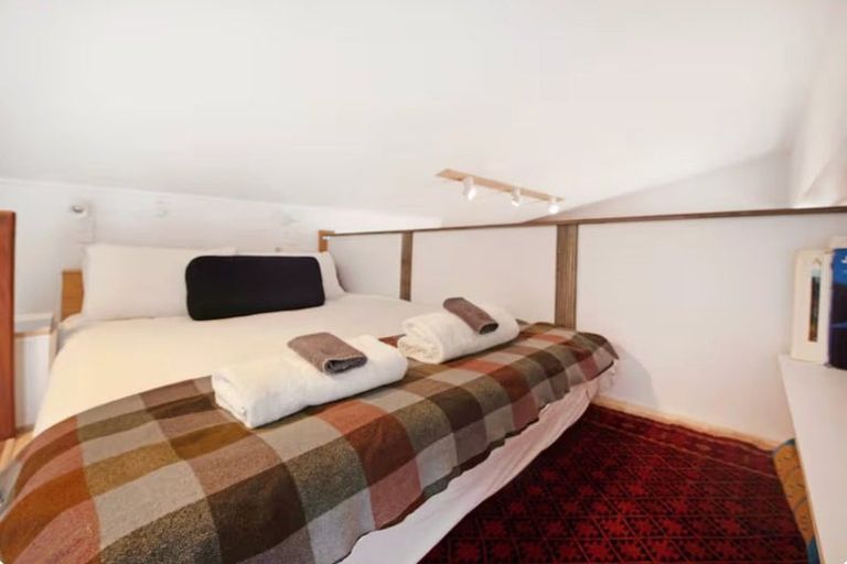 Photo of property in Dixonlane Apartments, 21/7 Feltex Lane, Te Aro, Wellington, 6011
