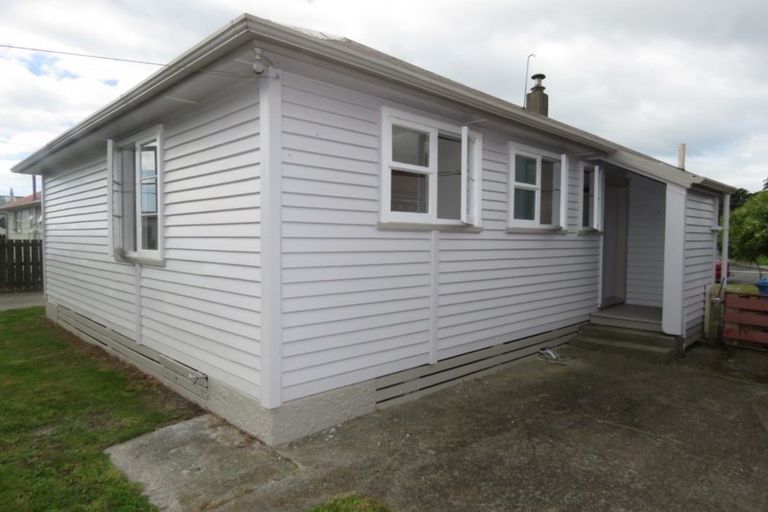 Photo of property in 8 Colvin Street, Westport, 7825