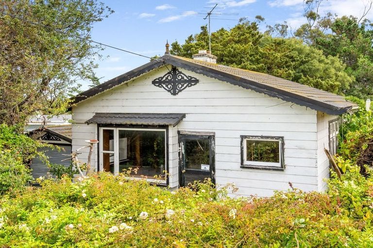 Photo of property in 12 Seaview Road, Brighton, Dunedin, 9035