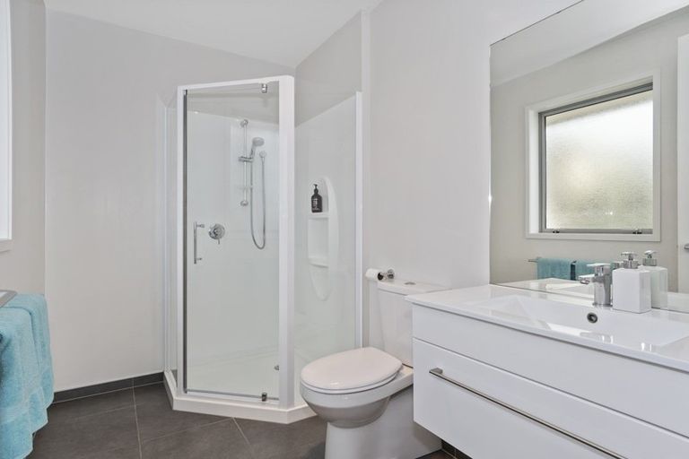 Photo of property in 10 Elena Place, Welcome Bay, Tauranga, 3112