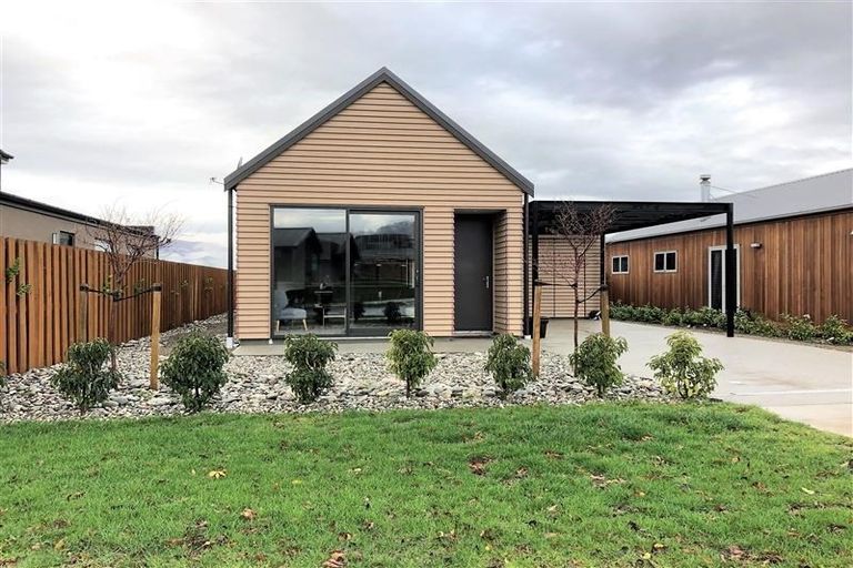 Photo of property in 50 Mount Linton Avenue, Wanaka, 9305