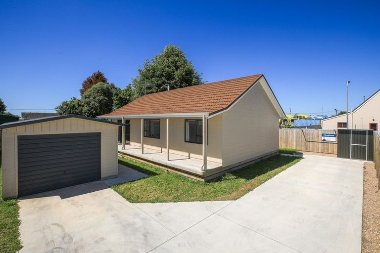 Photo of property in 38u3 Smith Street, Frankton, Hamilton, 3204