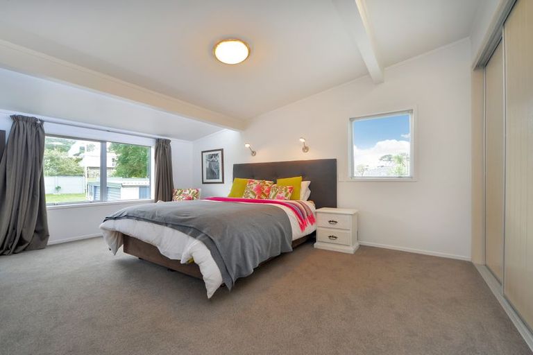 Photo of property in 48a Konini Road, Titirangi, Auckland, 0604