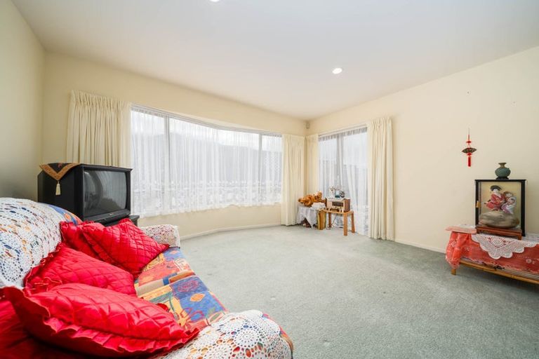 Photo of property in 16 Waverton Terrace, Churton Park, Wellington, 6037