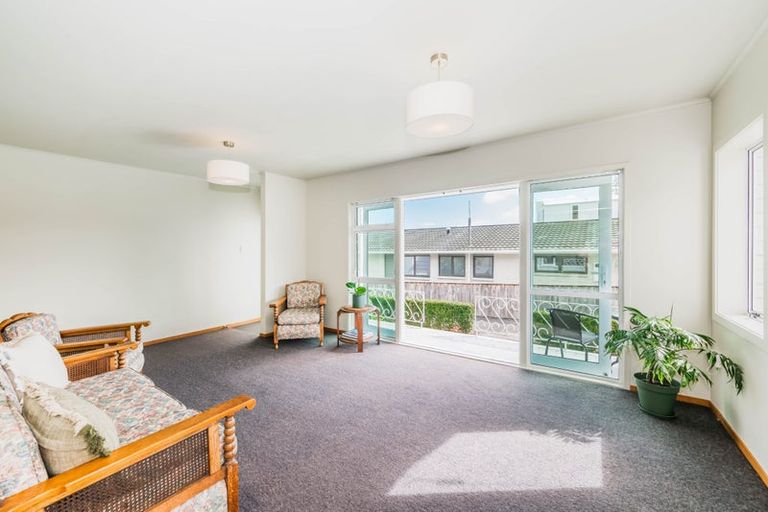 Photo of property in 6 Utauta Street, Waikanae, 5036