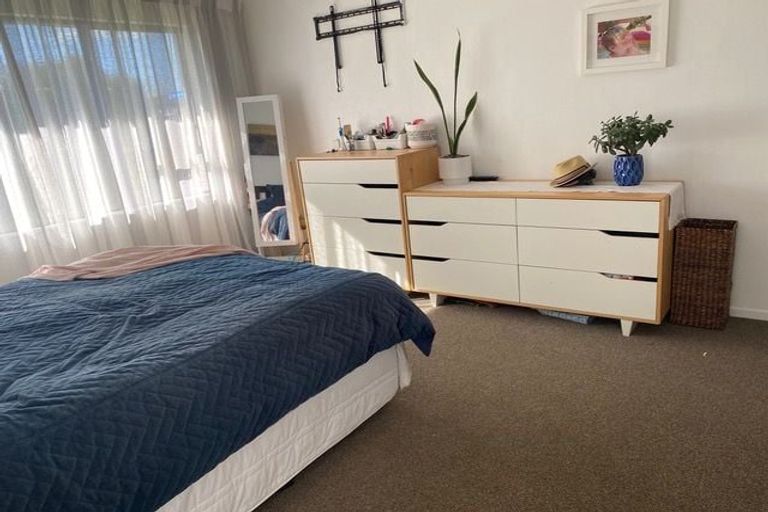 Photo of property in 14 Upham Street, Havelock North, 4130