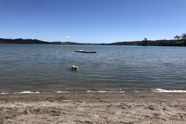 Photo of property in 29 Muritai Road, Parua Bay, Whangarei, 0174