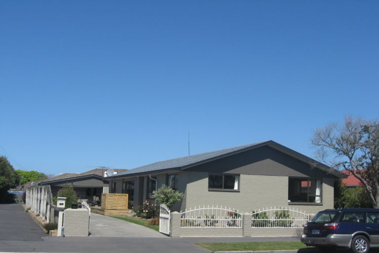 Photo of property in 74 Highsted Road, Bishopdale, Christchurch, 8053