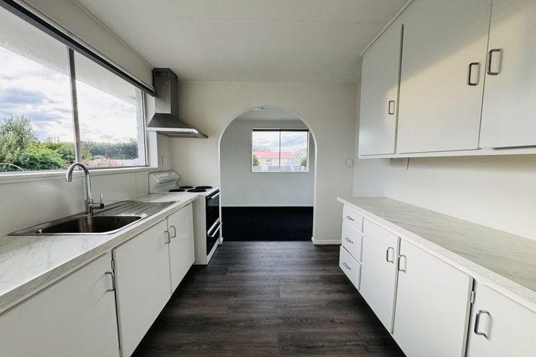 Photo of property in 2 Paisley Street, Kew, Invercargill, 9812