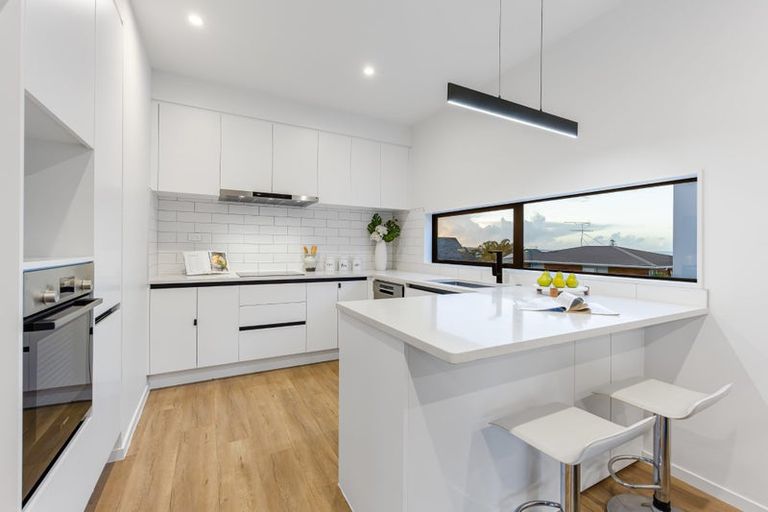 Photo of property in 4/258 Lake Road, Hauraki, Auckland, 0622