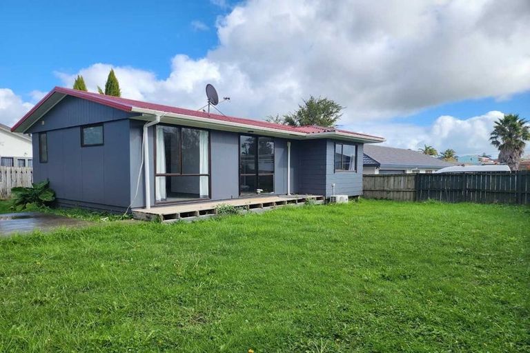 Photo of property in 37 Metcalfe Road, Ranui, Auckland, 0612