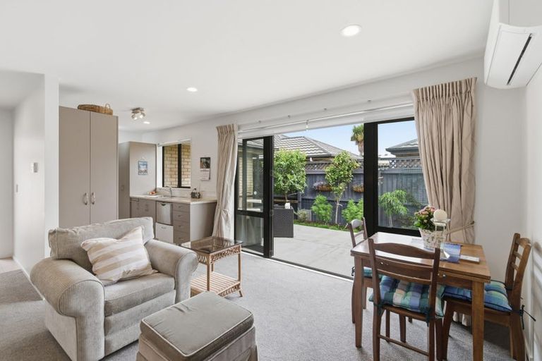 Photo of property in 4/19 Tower Street, Hornby, Christchurch, 8042