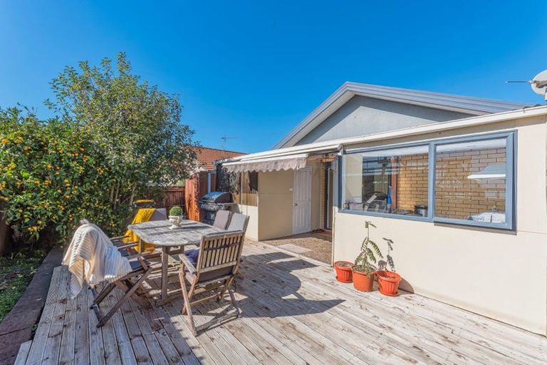 Photo of property in 111 Pooks Road, Ranui, Auckland, 0612
