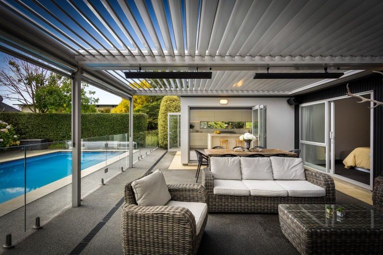 Photo of property in 4 Lewisham Park, St Albans, Christchurch, 8052