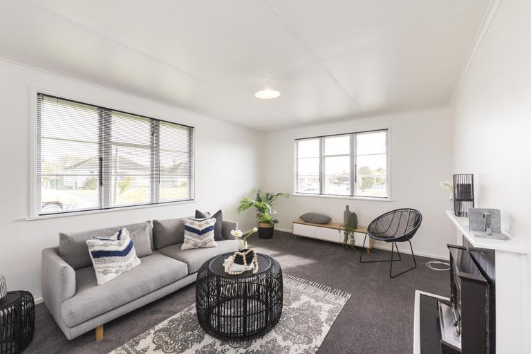 Photo of property in 2 Avon Terrace, Roslyn, Palmerston North, 4414