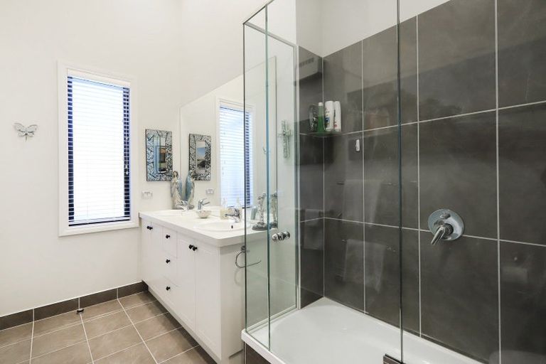 Photo of property in 16 Hunter Drive, Awatoto, Napier, 4110