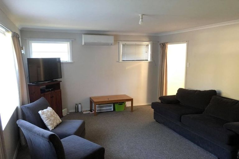 Photo of property in 117 Hine Road, Wainuiomata, Lower Hutt, 5014