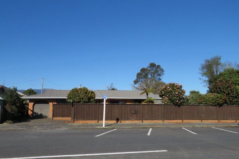 Photo of property in 12 Fonblanque Street, Westport, 7825