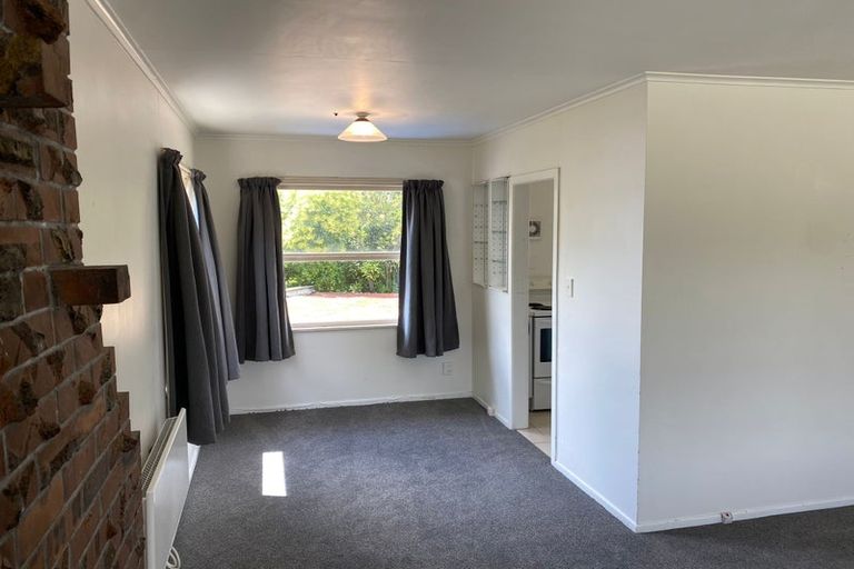 Photo of property in 23 Ellice Road, Totara Vale, Auckland, 0629