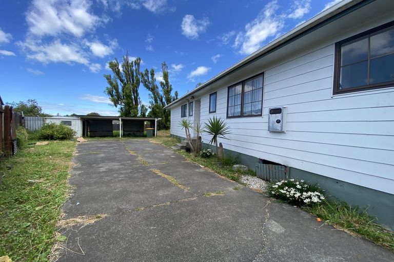 Photo of property in 43 Luanda Drive, Ranui, Auckland, 0612