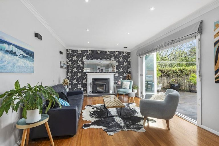 Photo of property in 1 Sydenham Street, Northland, Wellington, 6012