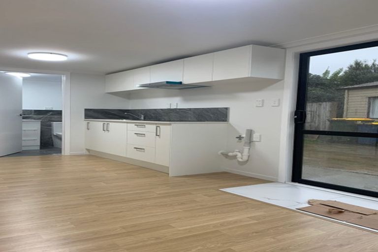 Photo of property in 24 Tamahere Drive, Glenfield, Auckland, 0629