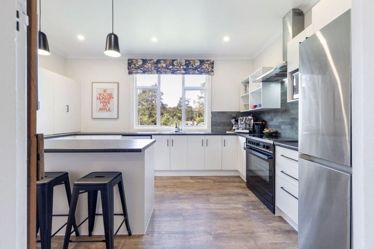 Photo of property in 131 Pahiatua Aokautere Road, Aokautere, 4471