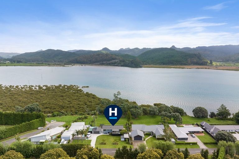 Photo of property in 65 Tangiteroria Lane, Pauanui, Hikuai, 3579
