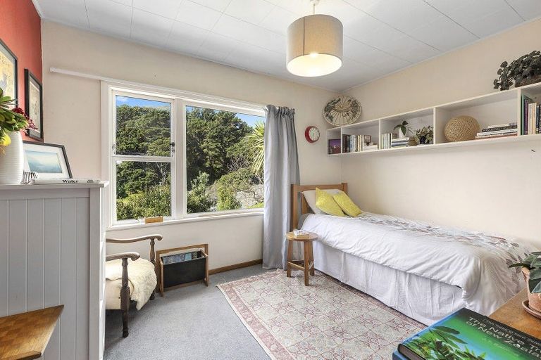 Photo of property in 54 Edinburgh Terrace, Berhampore, Wellington, 6023