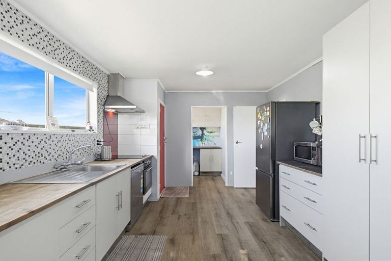 Photo of property in 17a Tainui Street, Castlecliff, Whanganui, 4501