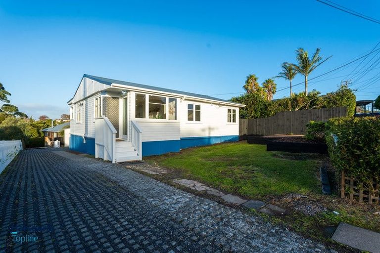Photo of property in 96 Rosier Road, Glen Eden, Auckland, 0602
