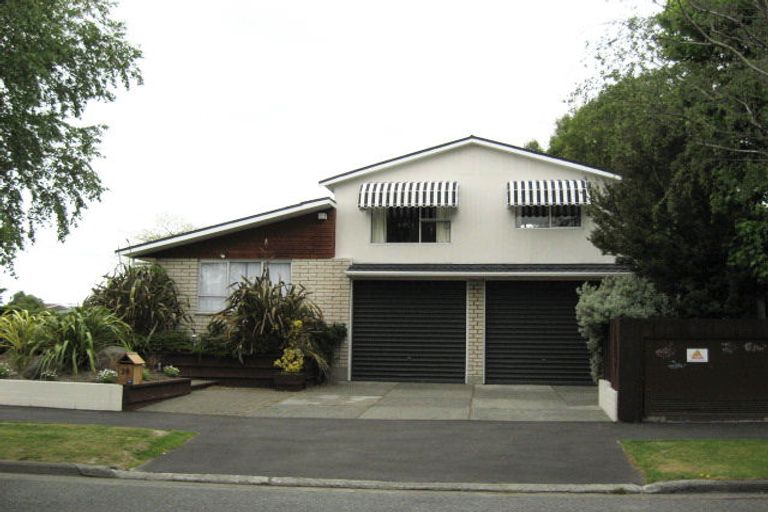Photo of property in 28 Colina Street, Avonhead, Christchurch, 8042