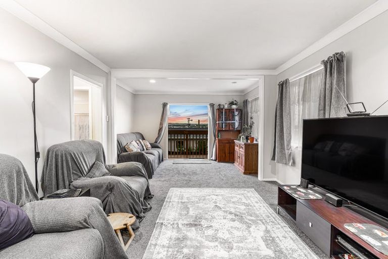 Photo of property in 1/33 Lavelle Road, Henderson, Auckland, 0612