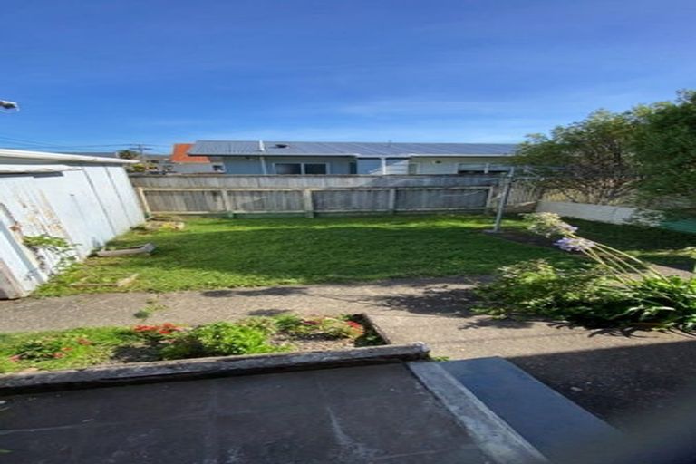 Photo of property in 21a Bauchop Road, Waterloo, Lower Hutt, 5011