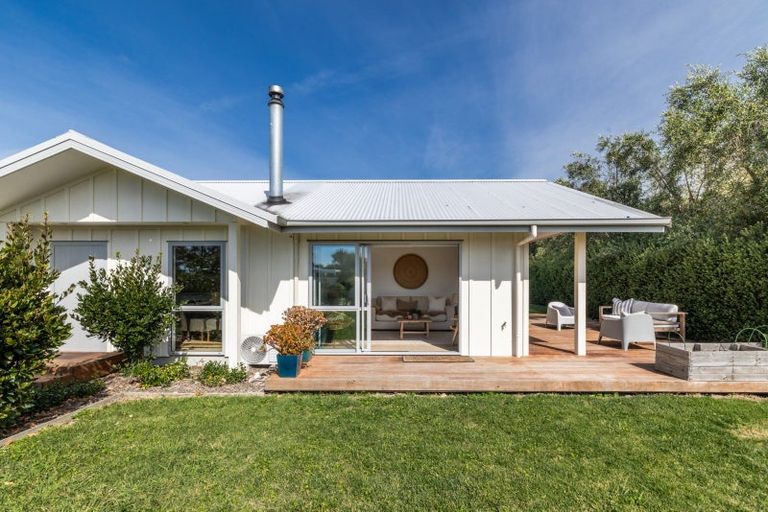 Photo of property in 14 Cape Grove, Haumoana, 4180