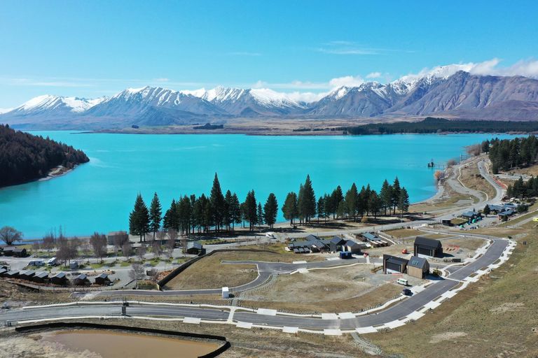 Photo of property in 12 Petes Place, Lake Tekapo, 7999