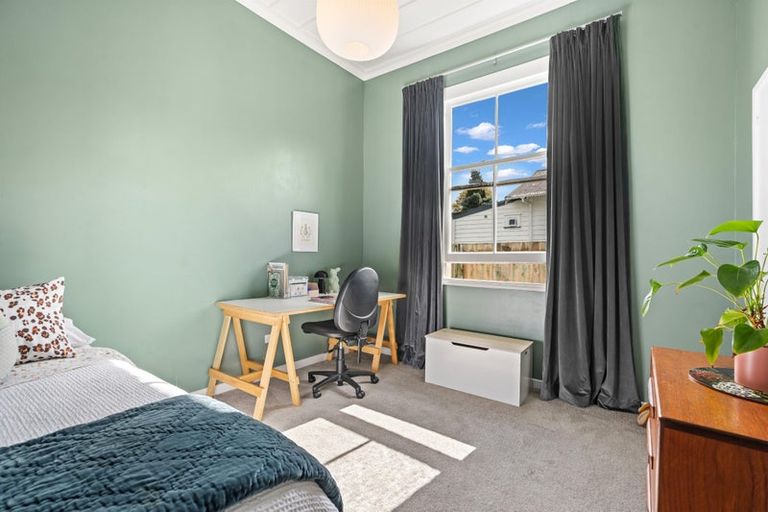 Photo of property in 93 Hatea Drive, Regent, Whangarei, 0112