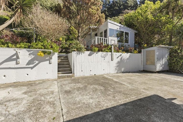 Photo of property in 147 Happy Valley Road, Owhiro Bay, Wellington, 6023