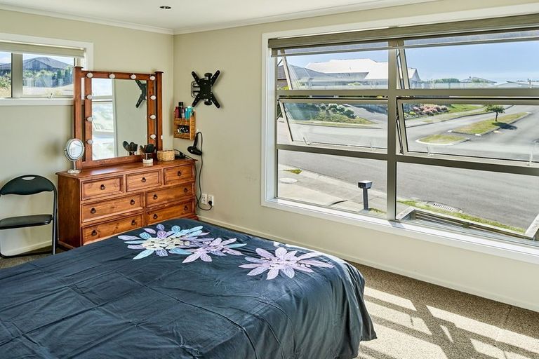 Photo of property in 147a Navigation Drive, Whitby, Porirua, 5024